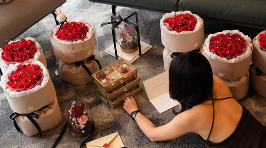 4 Swoon-Worthy Floral Valentine's Day Gifts For Your Beloved
