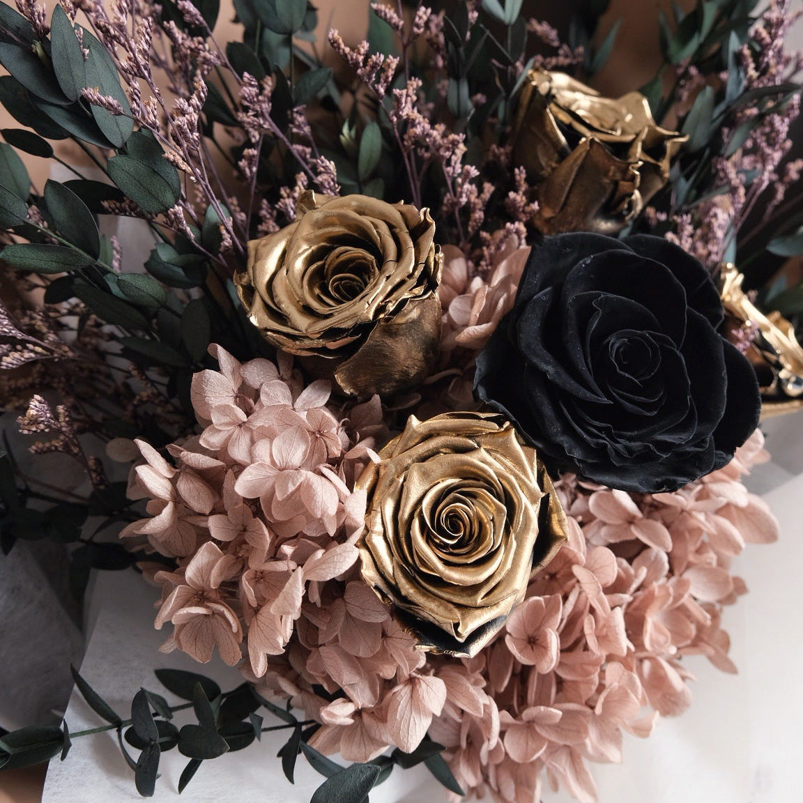 Black Gold Preserved Rose Bouquet