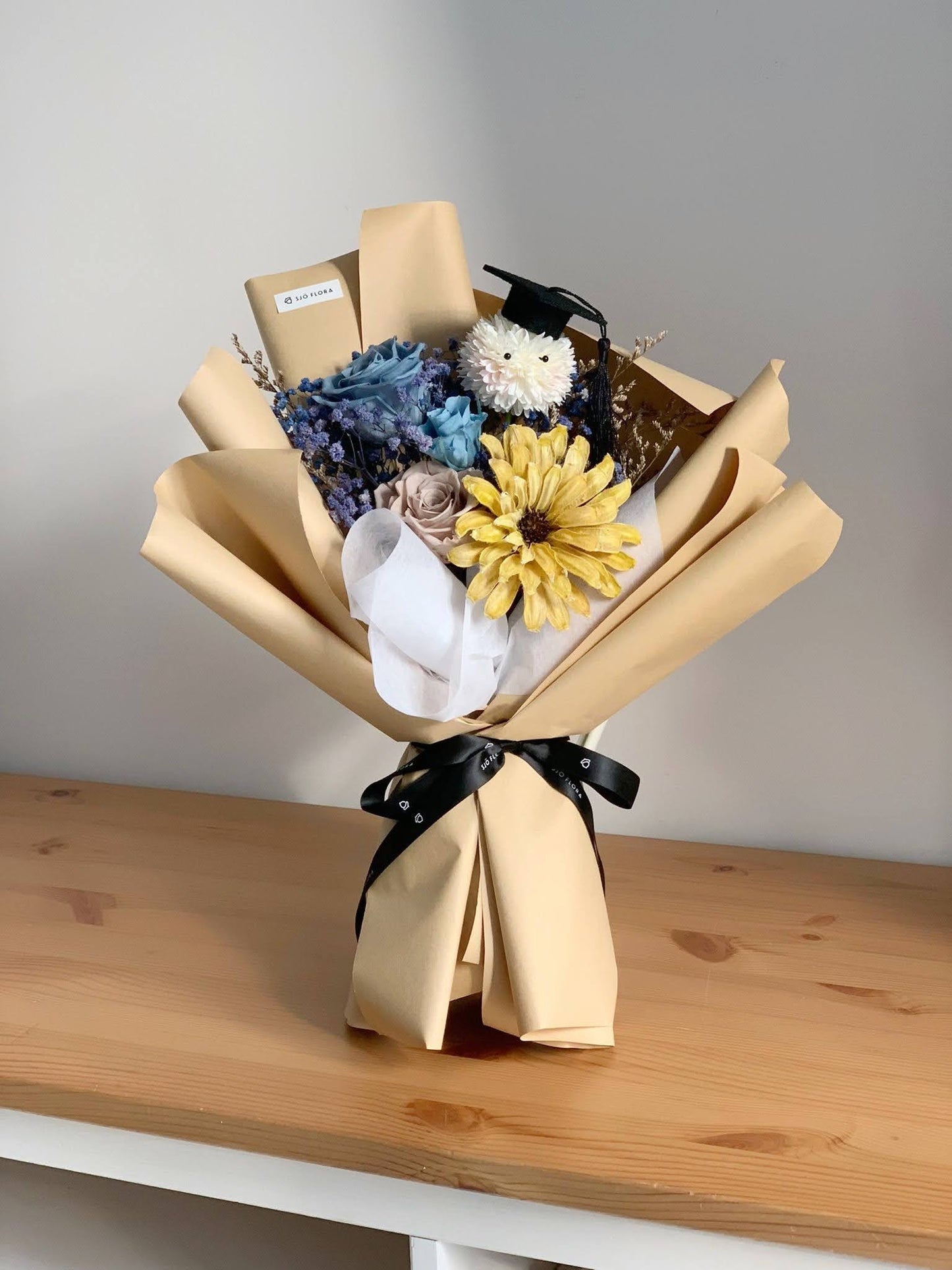 Flower Bouquet For Graduation Ceremony Singapore