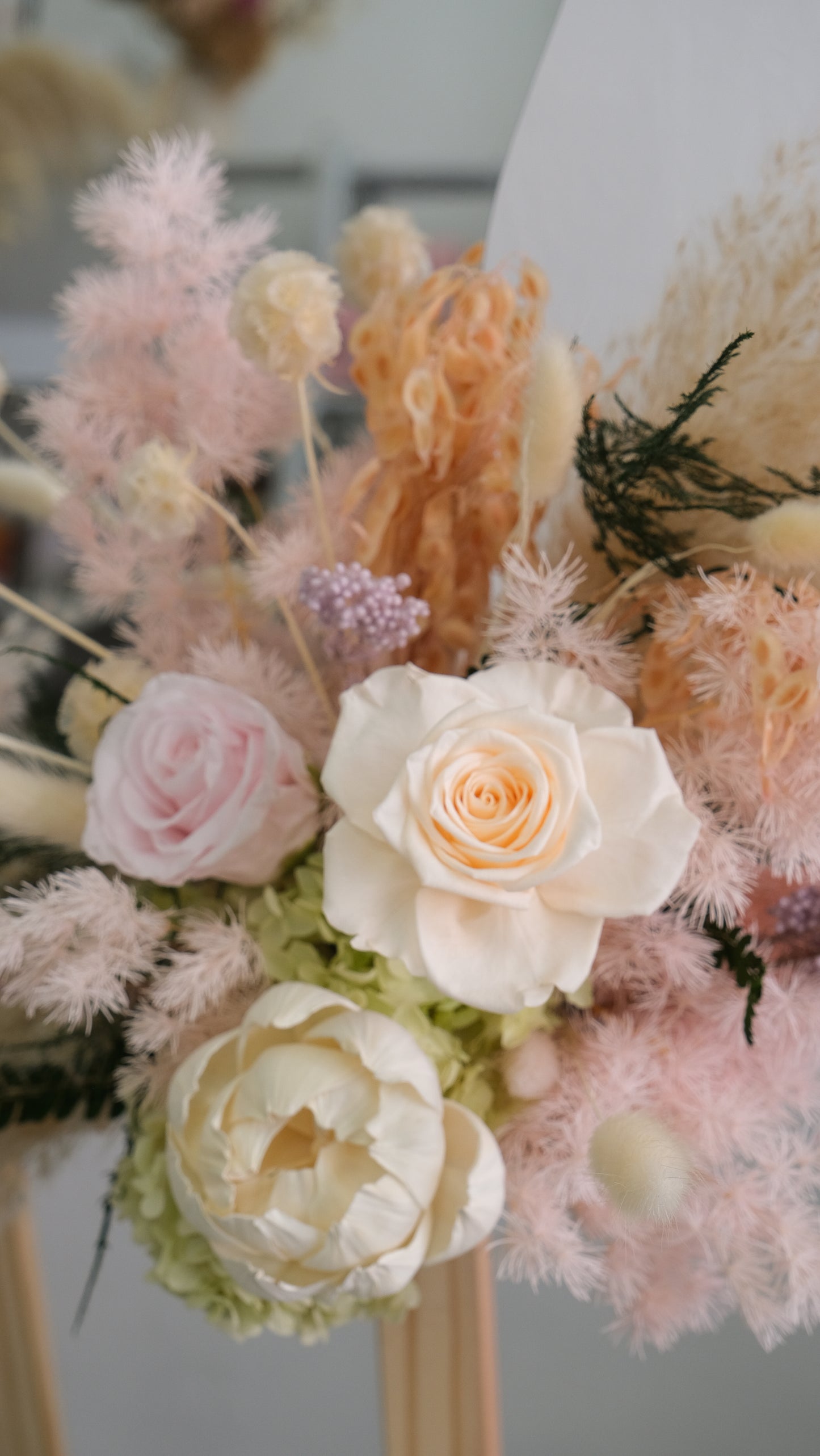 Shining Flower Stand / Wedding Signage